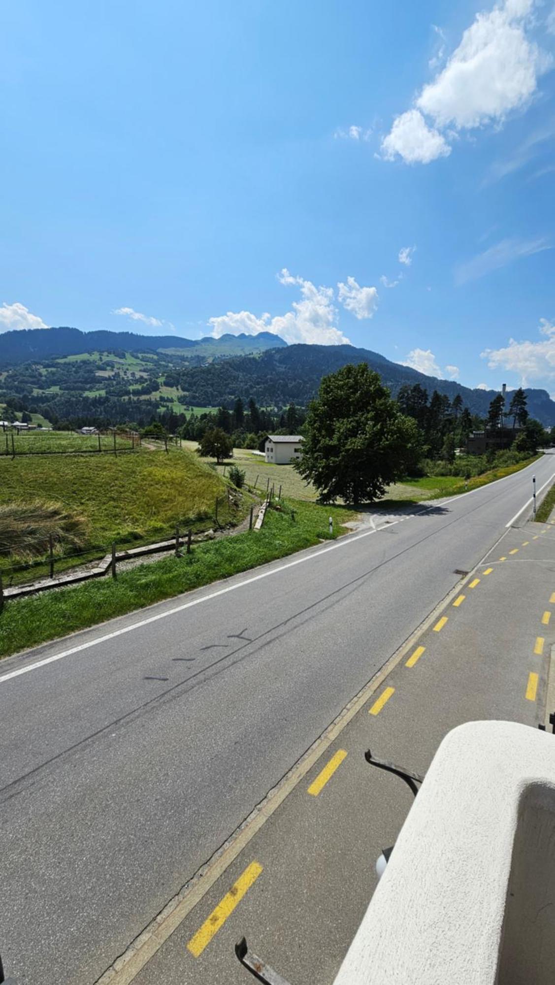 Landgasthof Zum Glenner Ilanz/Glion Ngoại thất bức ảnh