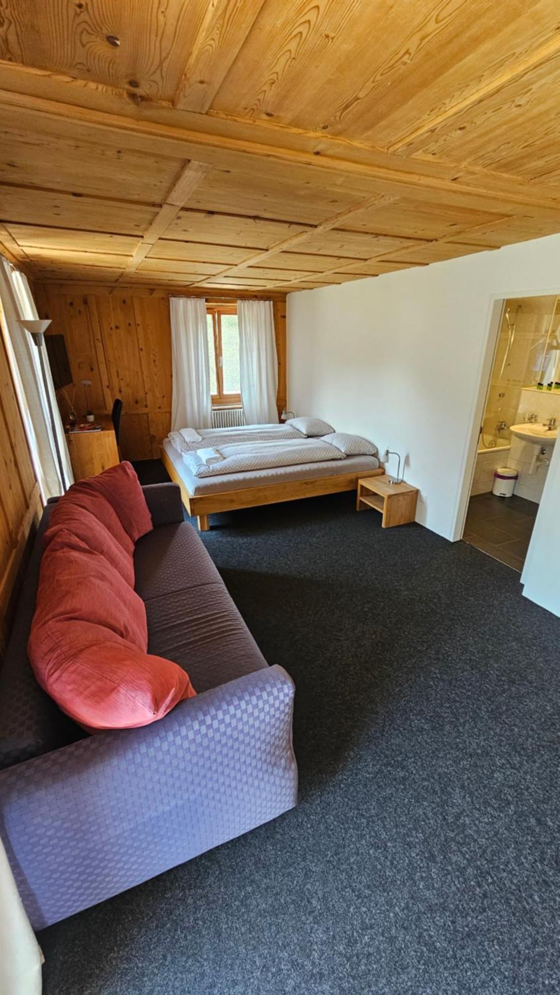 Landgasthof Zum Glenner Ilanz/Glion Ngoại thất bức ảnh